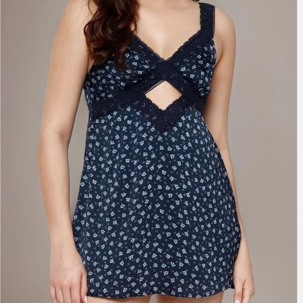 American Eagle Blue Floral Patterned Mini Dress Size Large